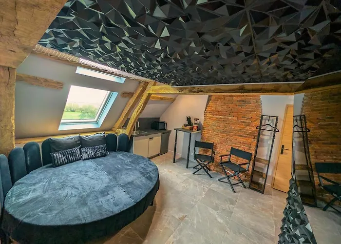 Cinema Romantique De L'etoile Apartment *